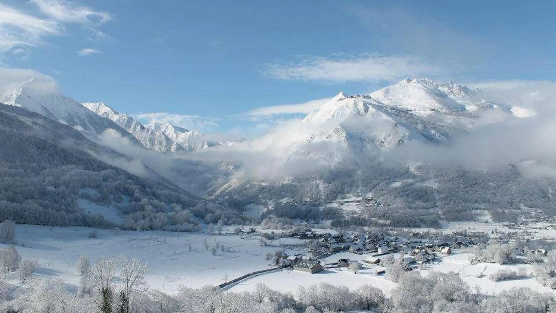 Bourisp Appartement Duplex 6 Pers. Avec Balcon, Parking Prive Et Casier A Skis, A 2 Min De Saint-Lary-Soulan - Fr-1-296-358 דירה